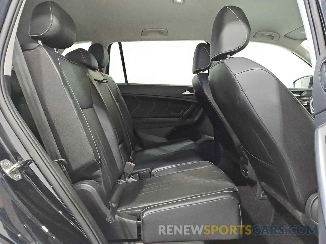 11 Photograph of a damaged car 3VV3B7AX1RM060831 VOLKSWAGEN TIGUAN 2024