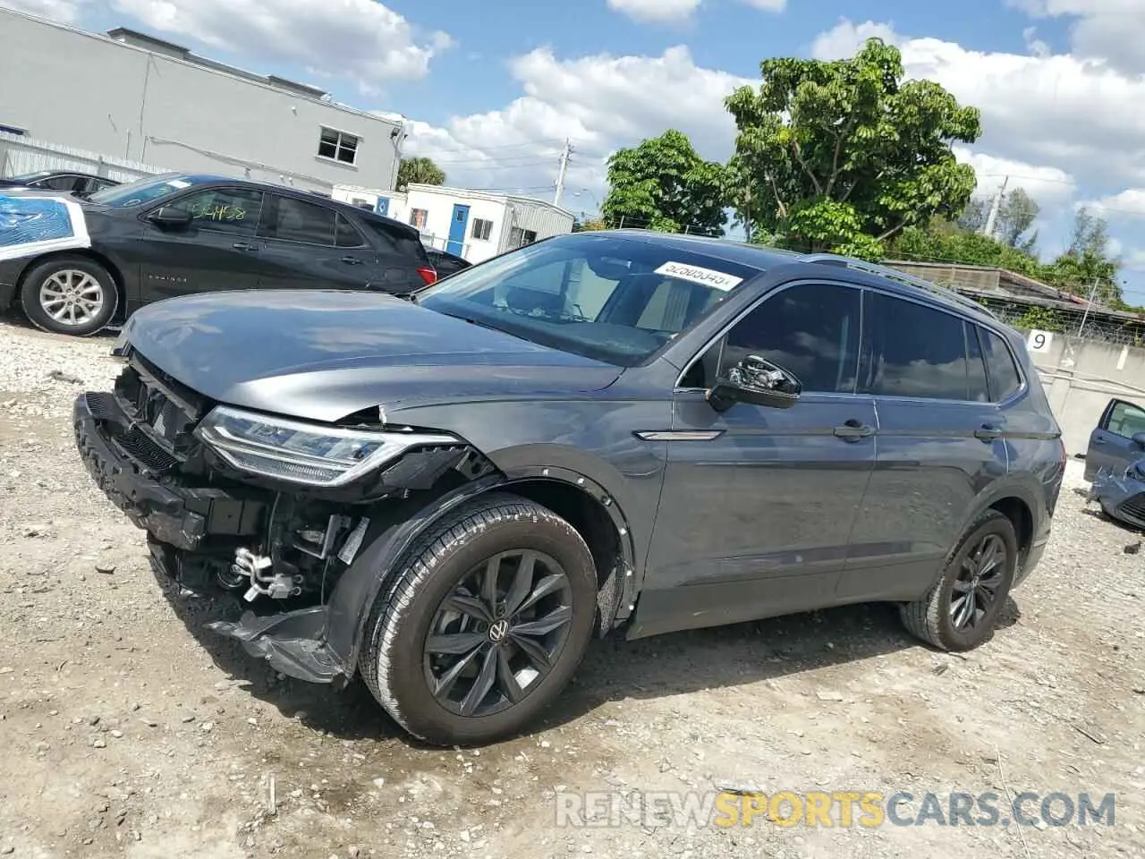 1 Photograph of a damaged car 3VV3B7AX1RM062160 VOLKSWAGEN TIGUAN 2024