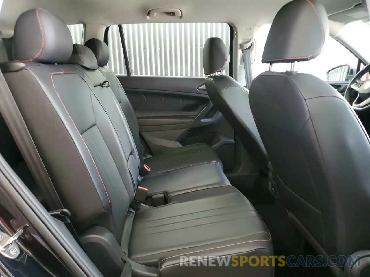 11 Photograph of a damaged car 3VV3B7AX1RM201851 VOLKSWAGEN TIGUAN 2024