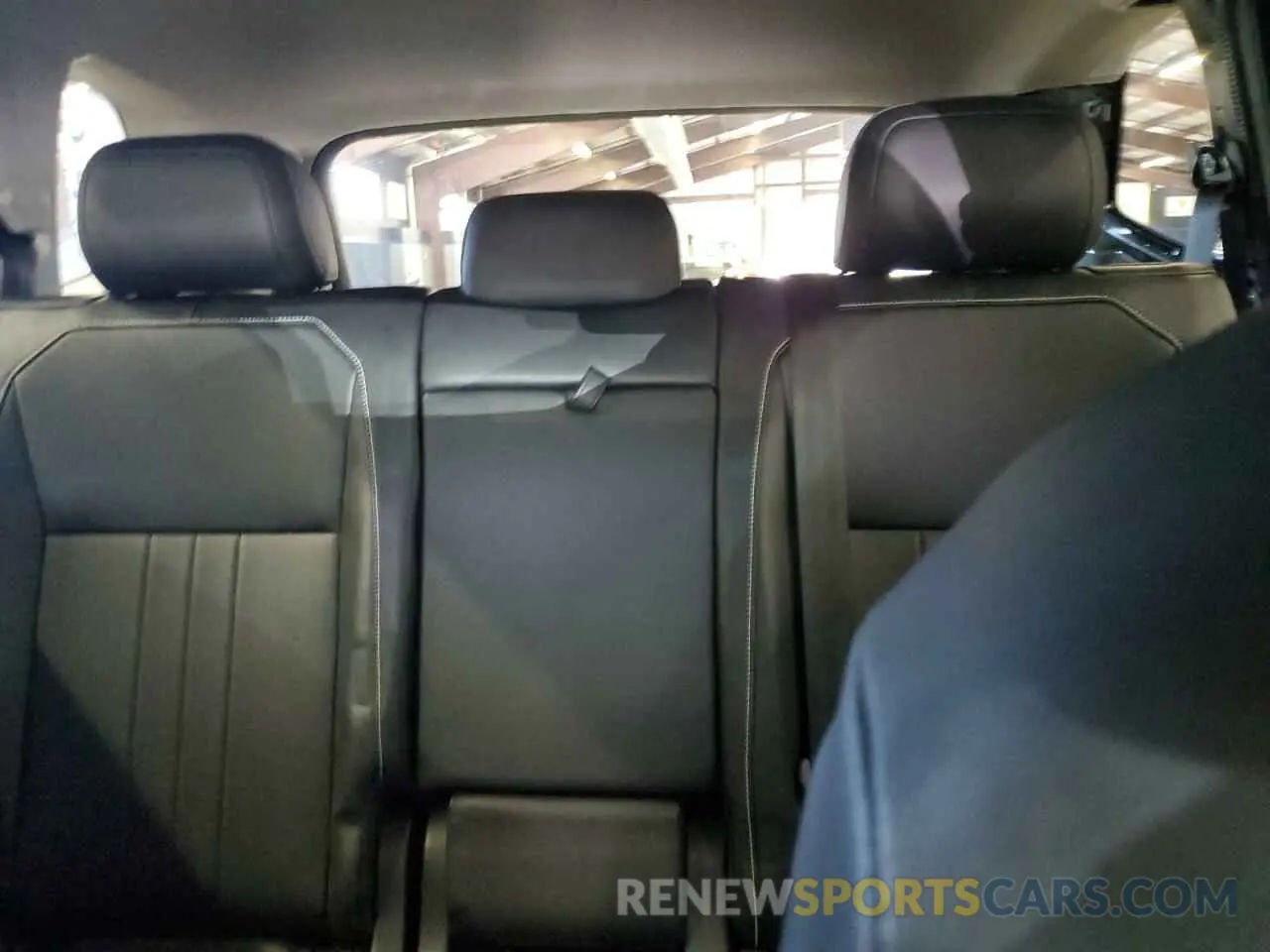 10 Photograph of a damaged car 3VV3B7AX2RM069974 VOLKSWAGEN TIGUAN 2024