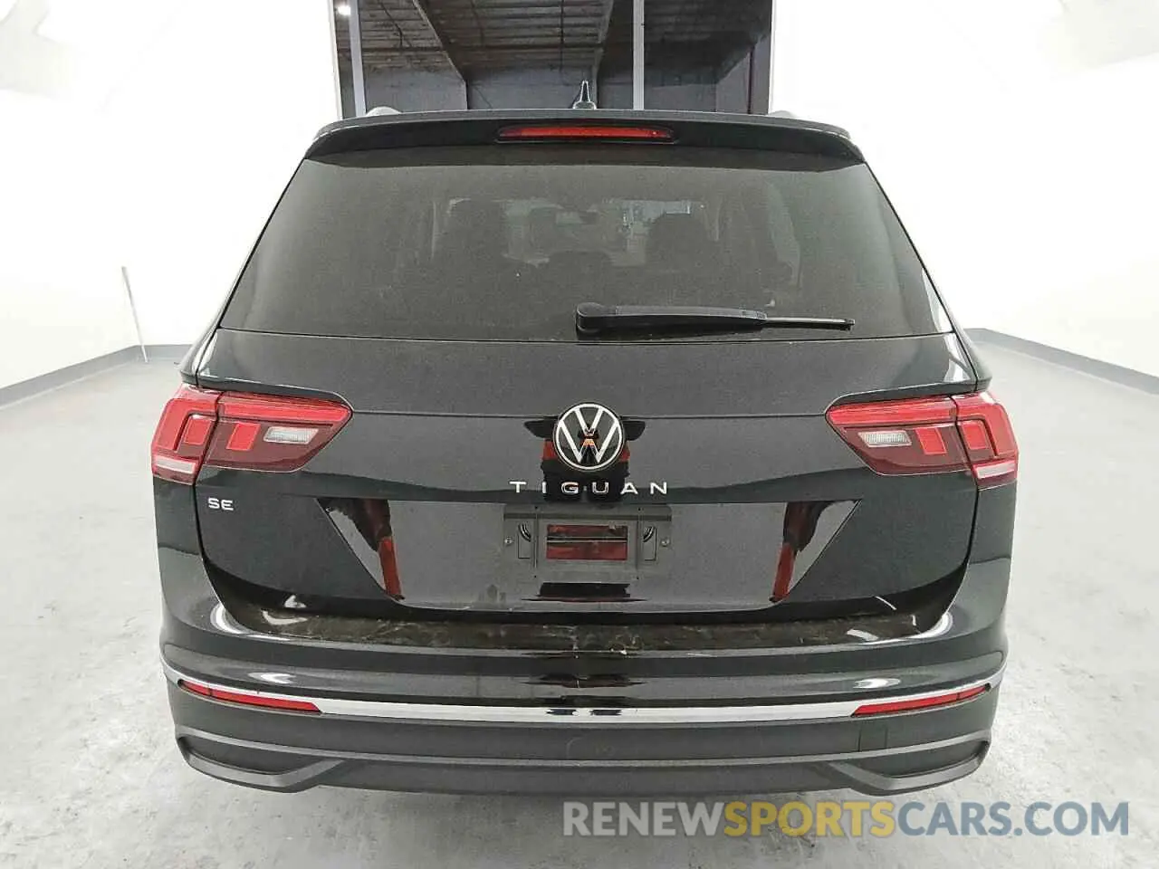 6 Photograph of a damaged car 3VV3B7AX2RM125086 VOLKSWAGEN TIGUAN 2024