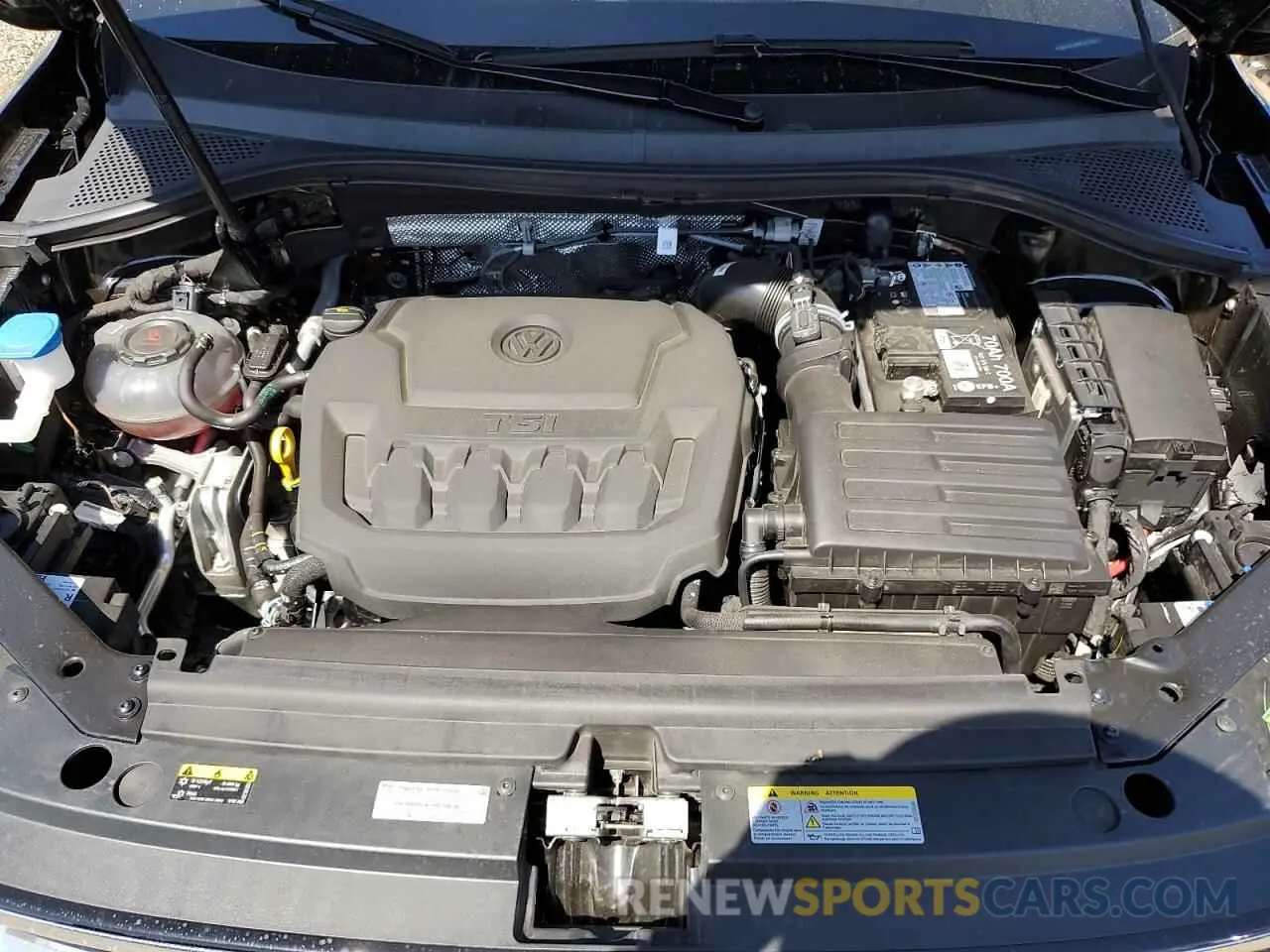 12 Photograph of a damaged car 3VV3B7AX4RM141404 VOLKSWAGEN TIGUAN 2024