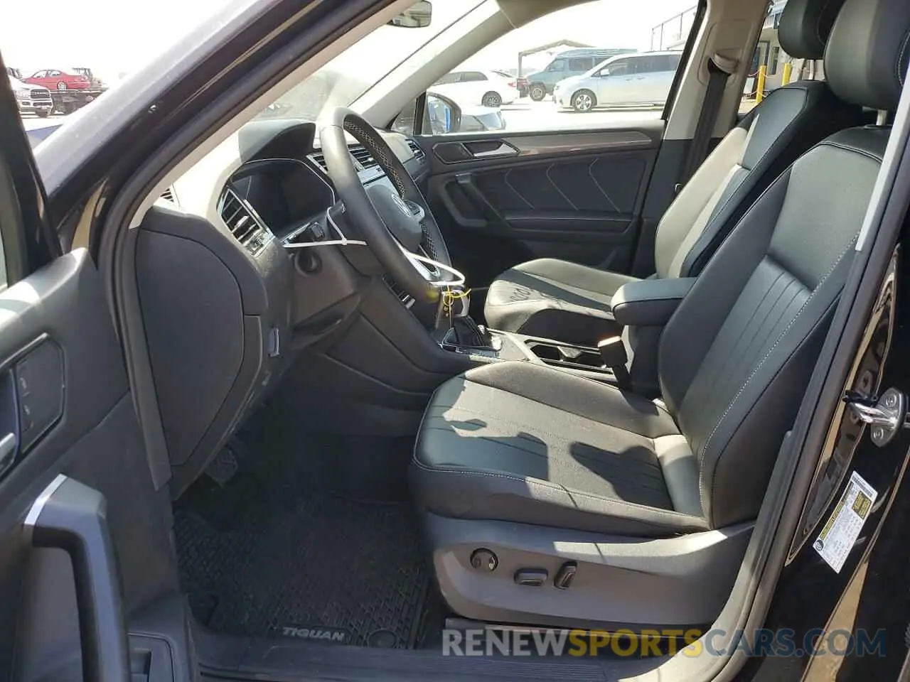 7 Photograph of a damaged car 3VV3B7AX4RM141404 VOLKSWAGEN TIGUAN 2024