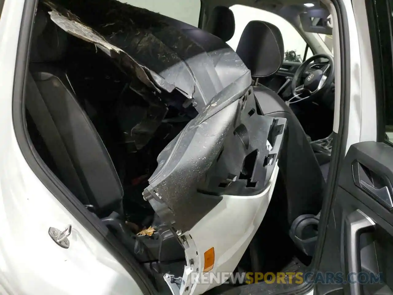 11 Photograph of a damaged car 3VV3B7AX5RM069404 VOLKSWAGEN TIGUAN 2024