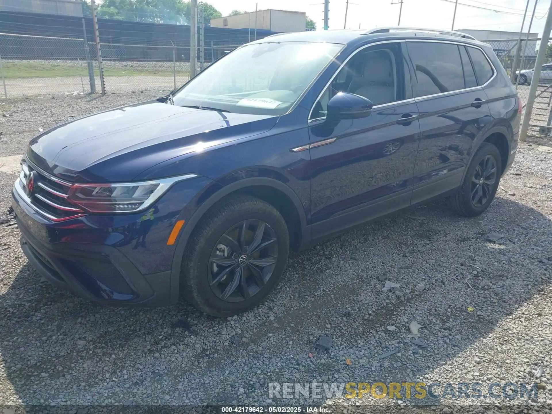 2 Photograph of a damaged car 3VV3B7AX5RM122618 VOLKSWAGEN TIGUAN 2024
