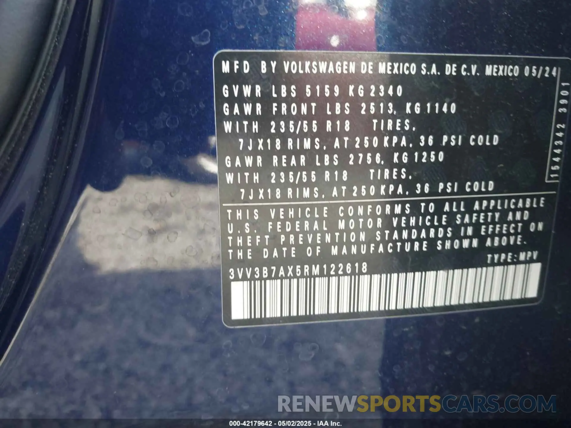 9 Photograph of a damaged car 3VV3B7AX5RM122618 VOLKSWAGEN TIGUAN 2024