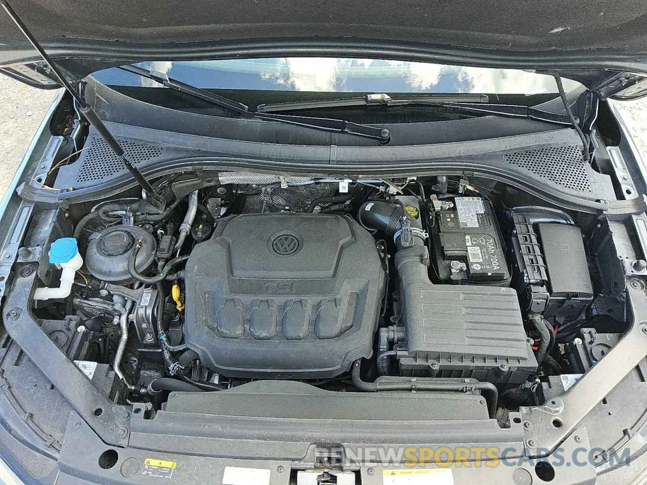 12 Photograph of a damaged car 3VV3B7AX6RM041420 VOLKSWAGEN TIGUAN 2024
