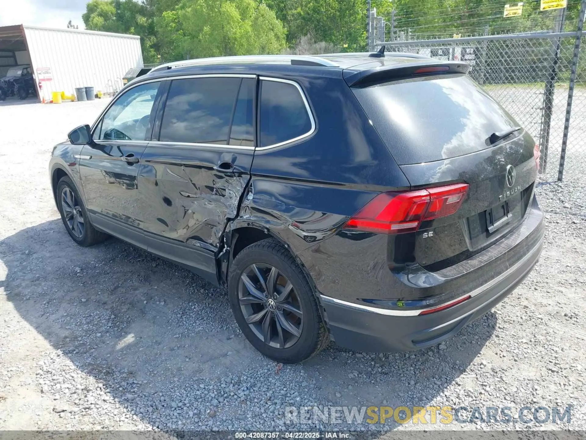 3 Photograph of a damaged car 3VV3B7AX7RM029891 VOLKSWAGEN TIGUAN 2024