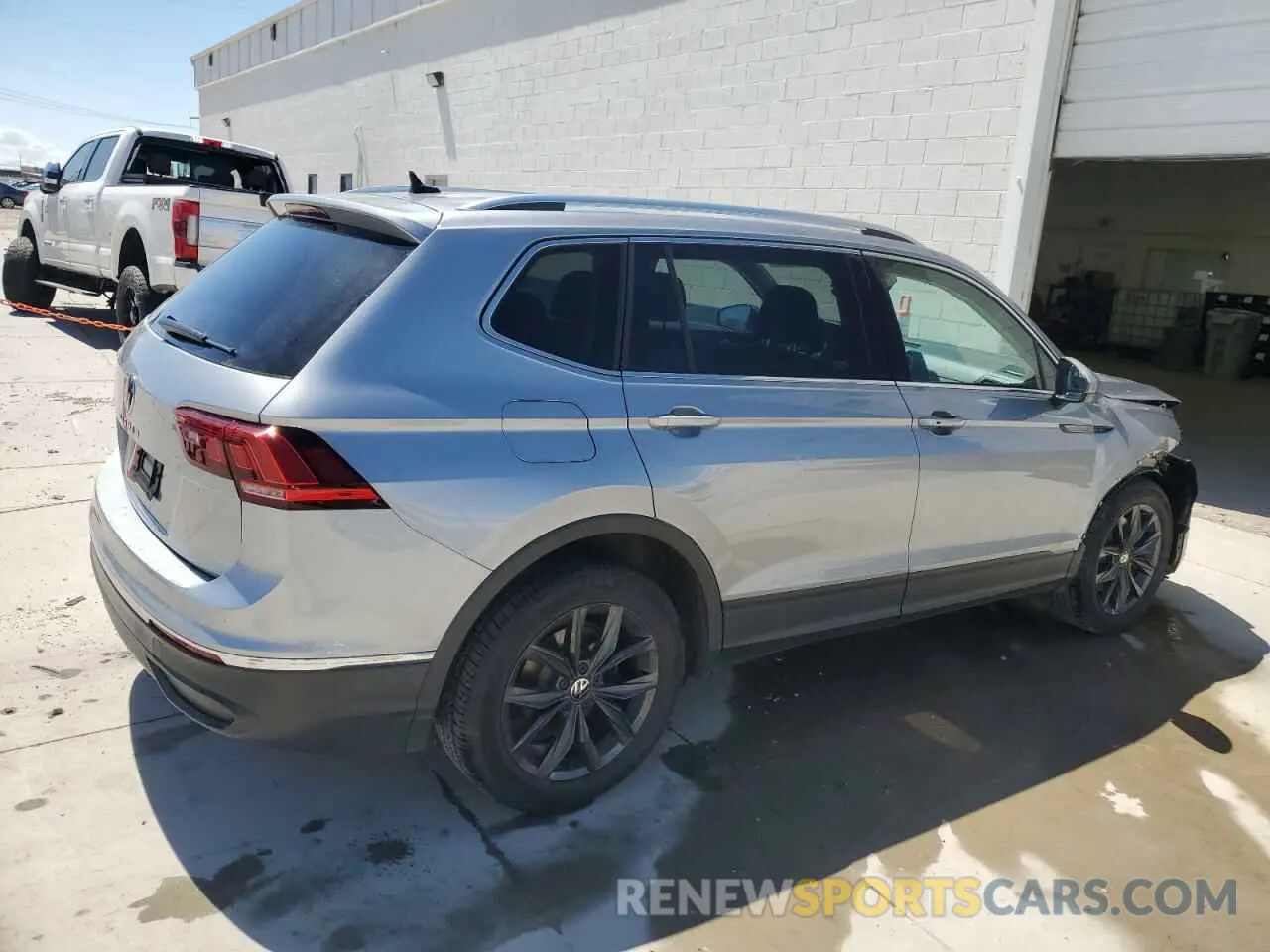 3 Photograph of a damaged car 3VV3B7AXXRM048869 VOLKSWAGEN TIGUAN 2024