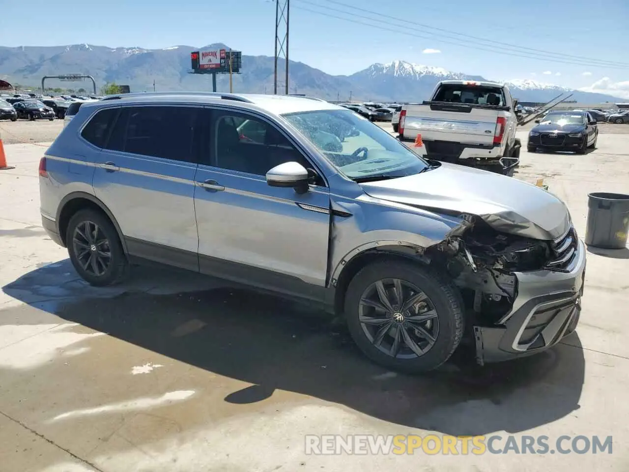 4 Photograph of a damaged car 3VV3B7AXXRM048869 VOLKSWAGEN TIGUAN 2024