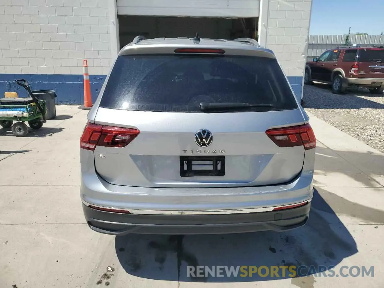 6 Photograph of a damaged car 3VV3B7AXXRM048869 VOLKSWAGEN TIGUAN 2024