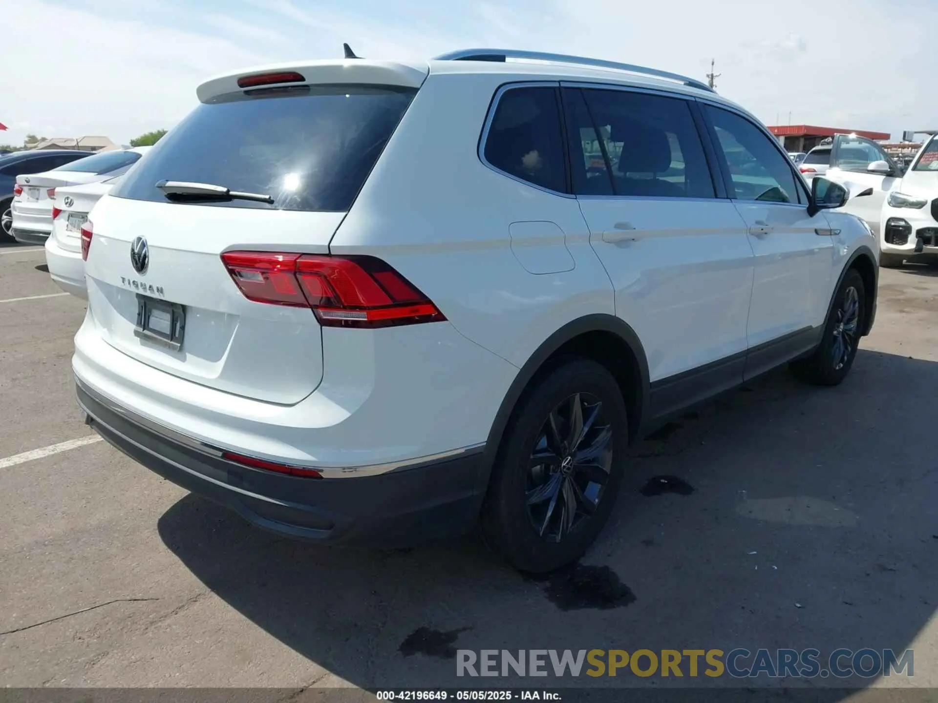 4 Photograph of a damaged car 3VV3B7AXXRM101084 VOLKSWAGEN TIGUAN 2024