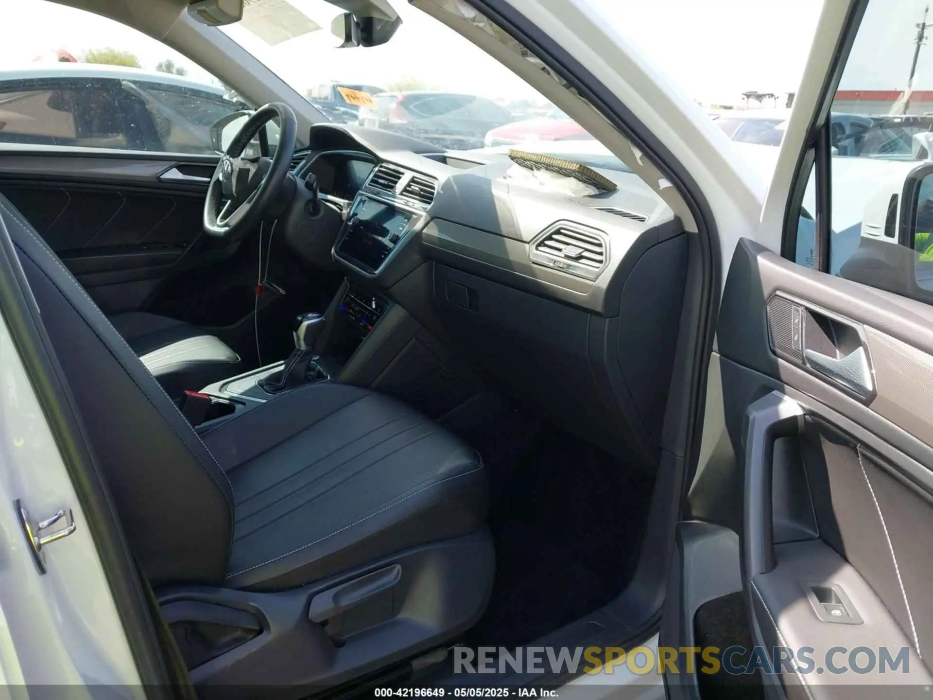 5 Photograph of a damaged car 3VV3B7AXXRM101084 VOLKSWAGEN TIGUAN 2024