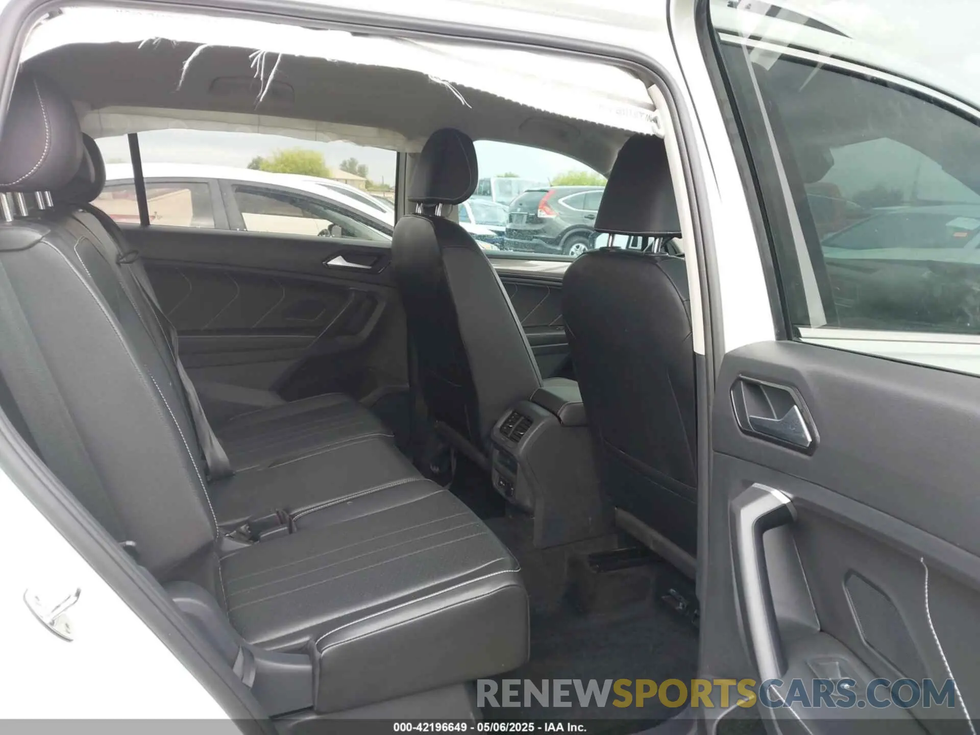 8 Photograph of a damaged car 3VV3B7AXXRM101084 VOLKSWAGEN TIGUAN 2024