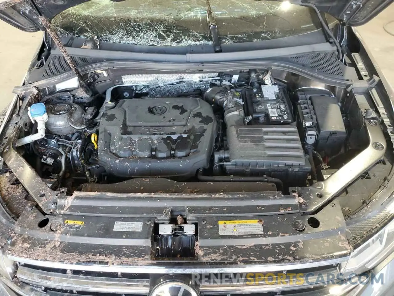 12 Photograph of a damaged car 3VV4B7AX0RM012032 VOLKSWAGEN TIGUAN 2024