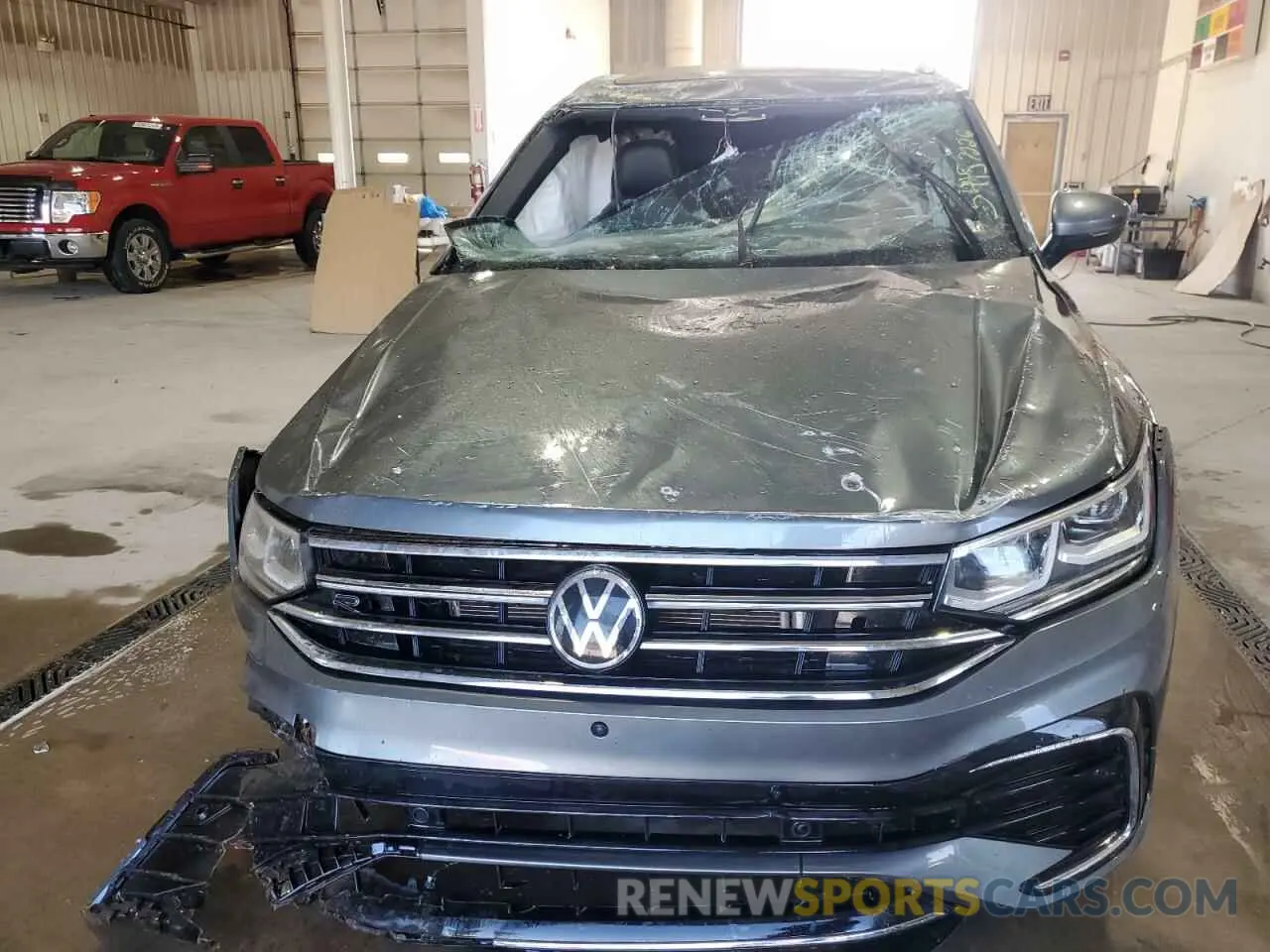 5 Photograph of a damaged car 3VV4B7AX0RM012032 VOLKSWAGEN TIGUAN 2024