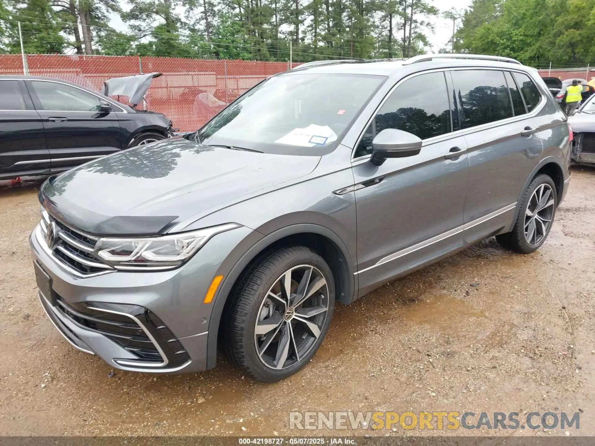 2 Photograph of a damaged car 3VV4B7AX3RM150065 VOLKSWAGEN TIGUAN 2024