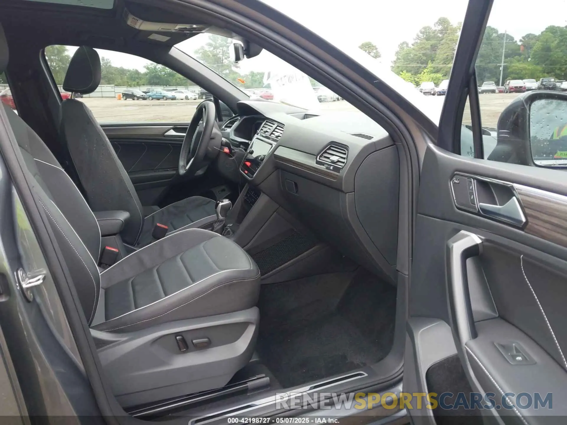 5 Photograph of a damaged car 3VV4B7AX3RM150065 VOLKSWAGEN TIGUAN 2024