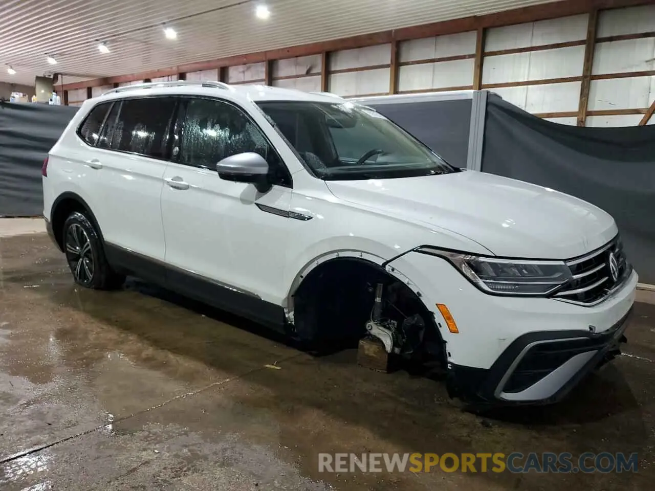 4 Photograph of a damaged car 3VV5B7AX0RM214907 VOLKSWAGEN TIGUAN 2024