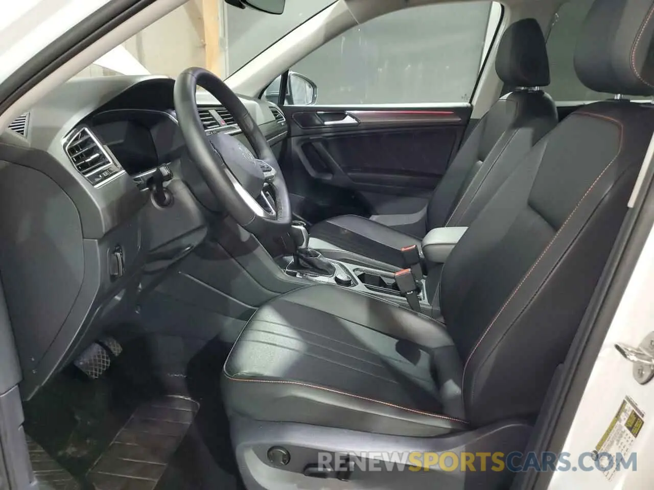7 Photograph of a damaged car 3VV5B7AX0RM214907 VOLKSWAGEN TIGUAN 2024