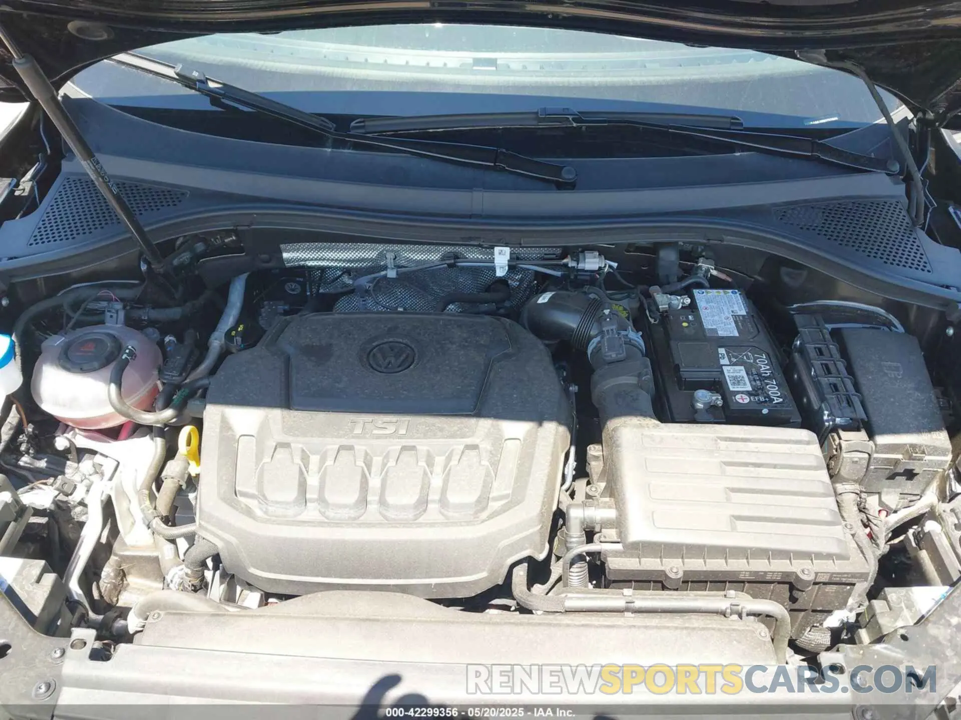 10 Photograph of a damaged car 3VV5B7AX7RM232983 VOLKSWAGEN TIGUAN 2024
