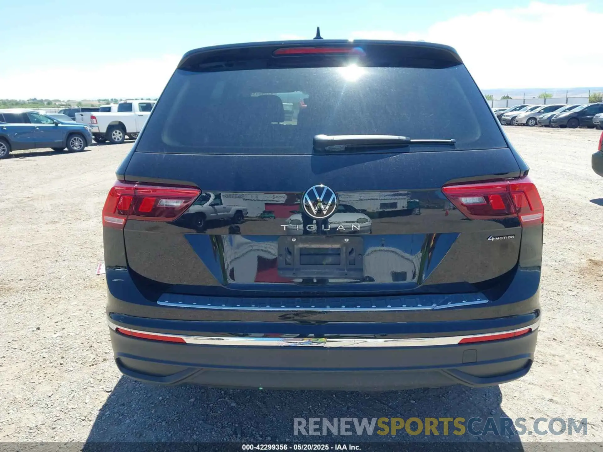 16 Photograph of a damaged car 3VV5B7AX7RM232983 VOLKSWAGEN TIGUAN 2024