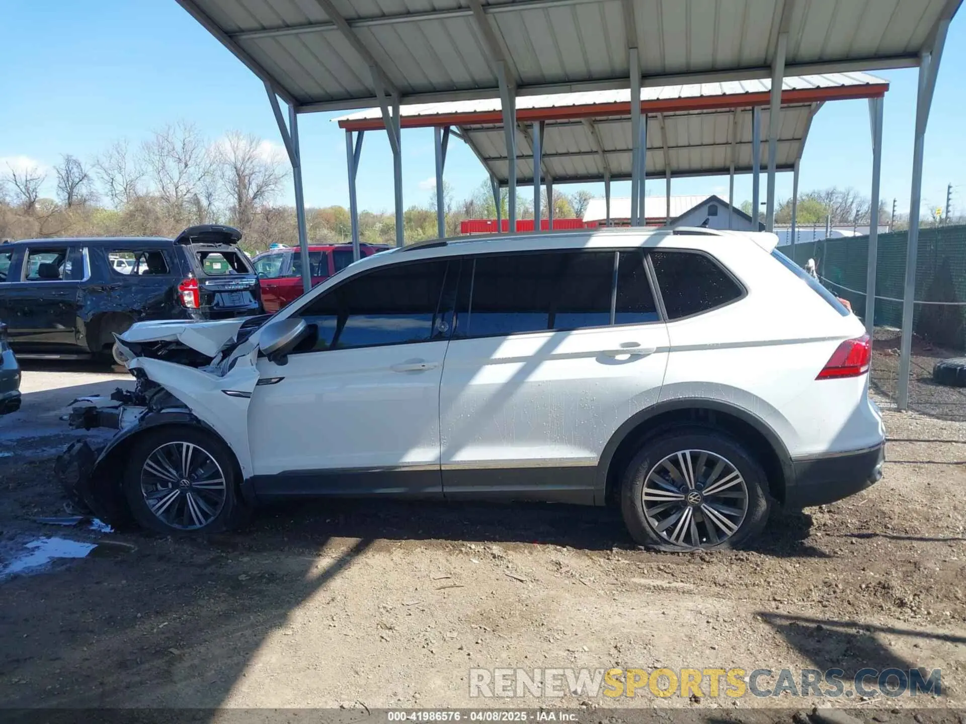 15 Photograph of a damaged car 3VV5B7AXXRM231925 VOLKSWAGEN TIGUAN 2024