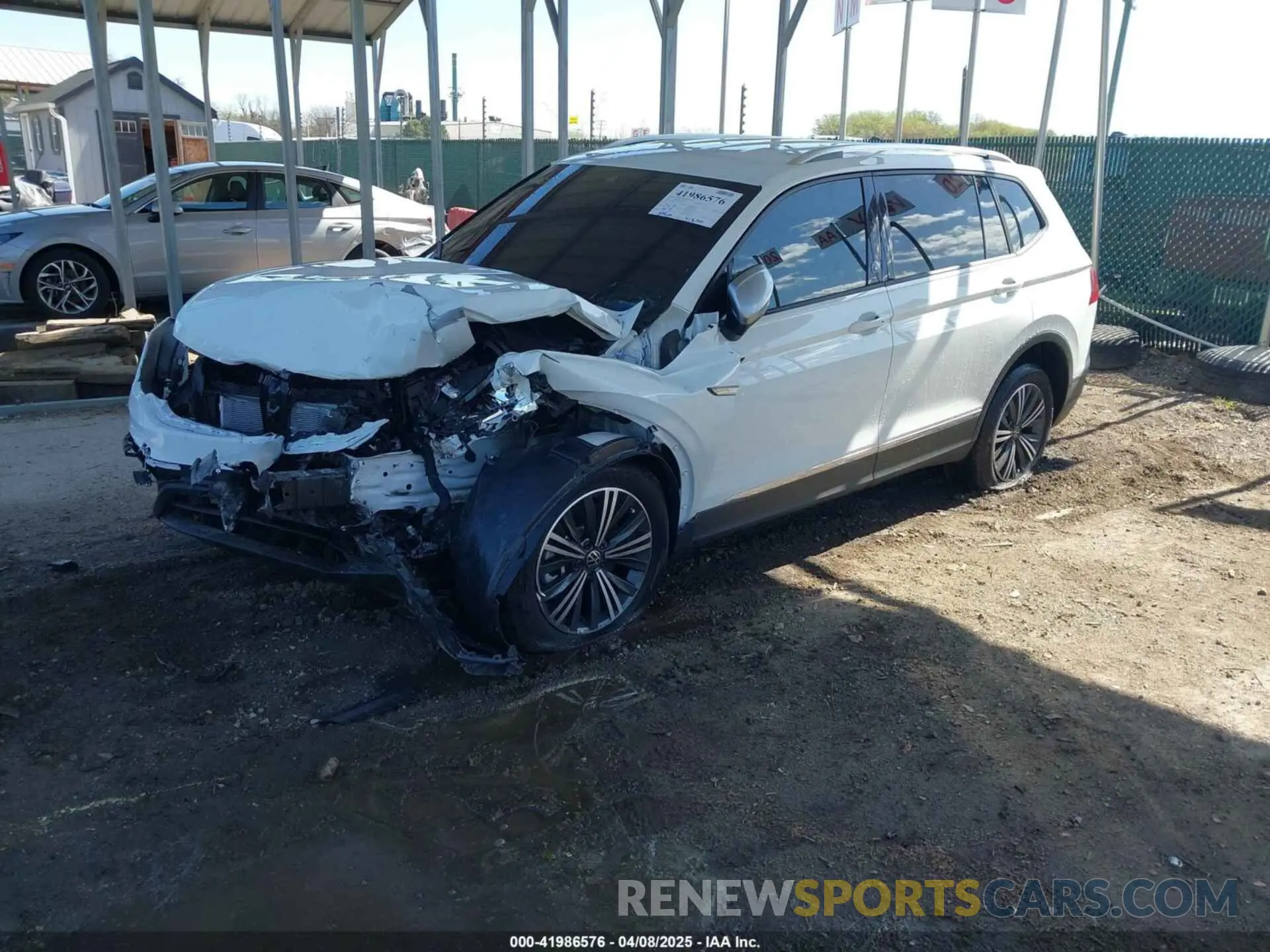 2 Photograph of a damaged car 3VV5B7AXXRM231925 VOLKSWAGEN TIGUAN 2024