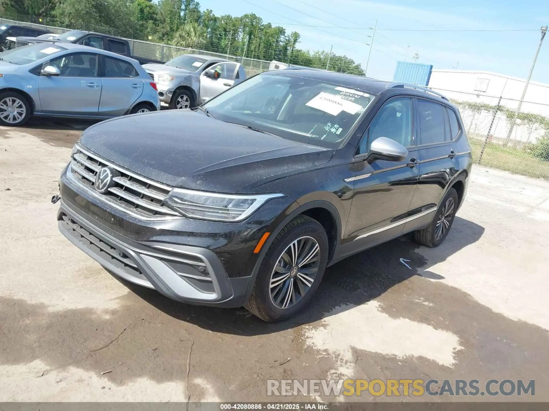 2 Photograph of a damaged car 3VV6B7AX1RM215178 VOLKSWAGEN TIGUAN 2024