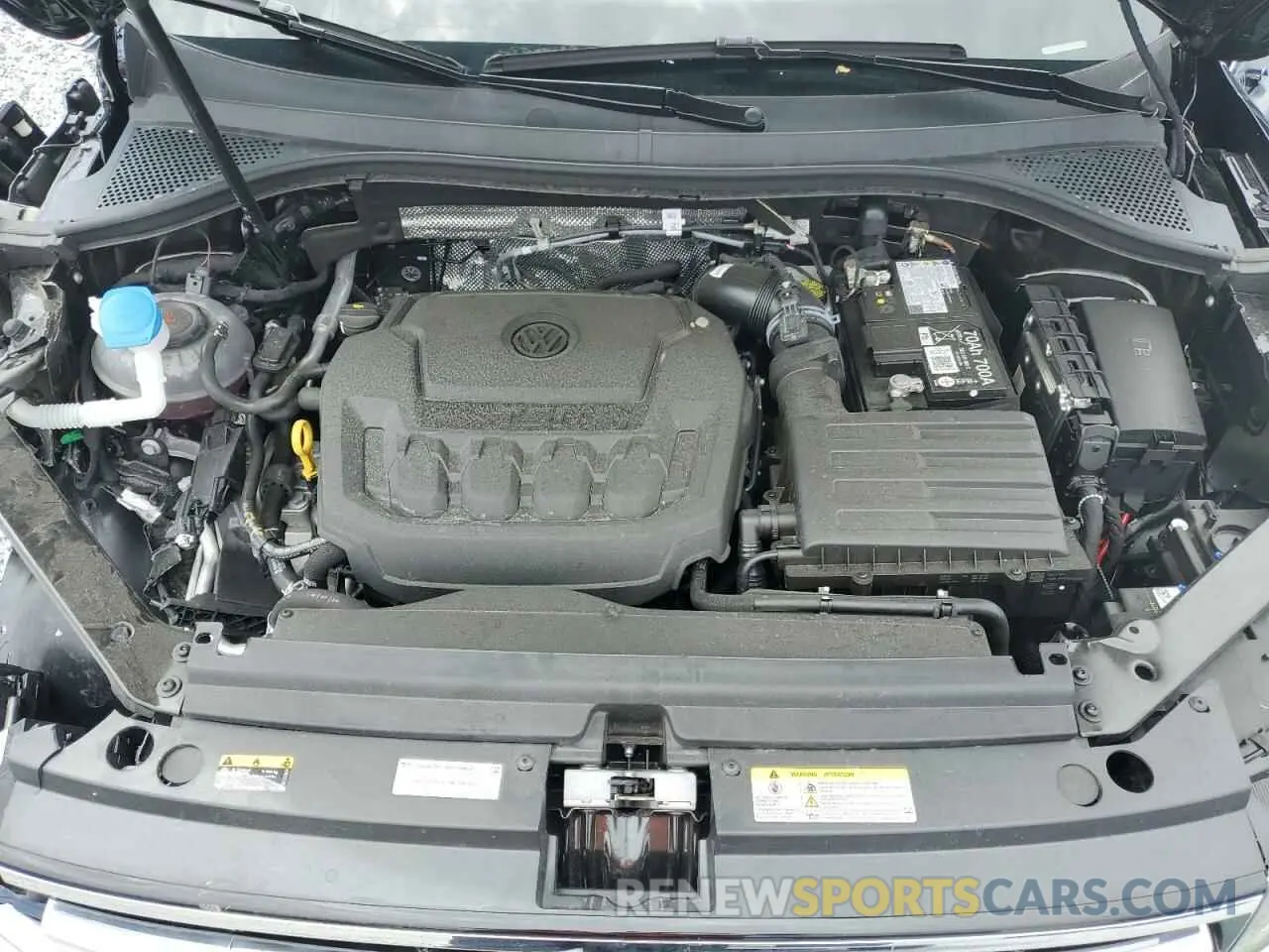 12 Photograph of a damaged car 3VV6B7AX6RM227665 VOLKSWAGEN TIGUAN 2024