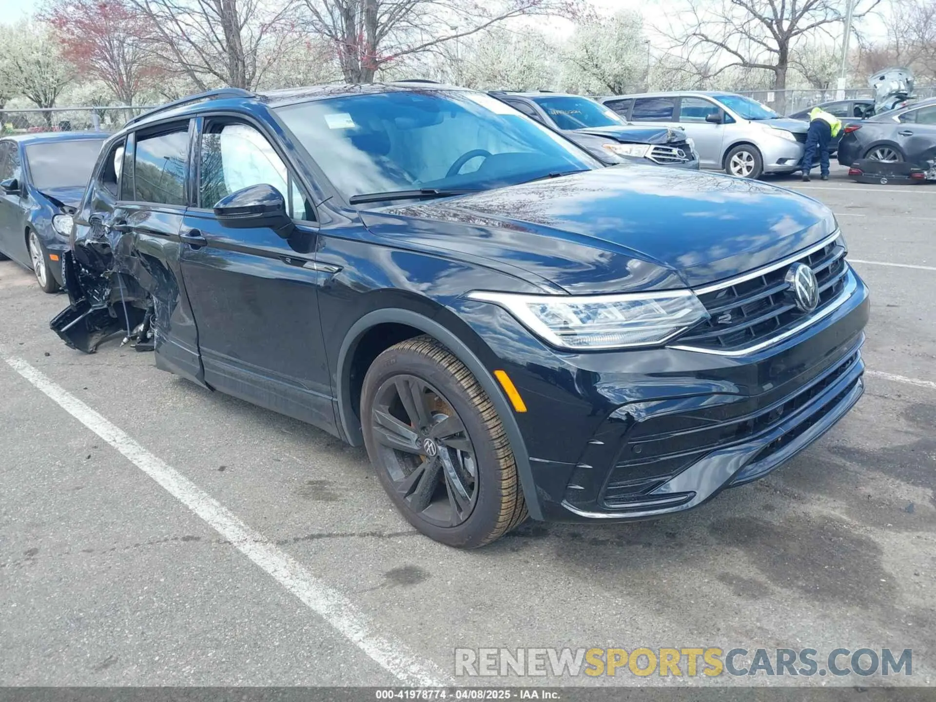 1 Photograph of a damaged car 3VV8B7AX0RM112035 VOLKSWAGEN TIGUAN 2024