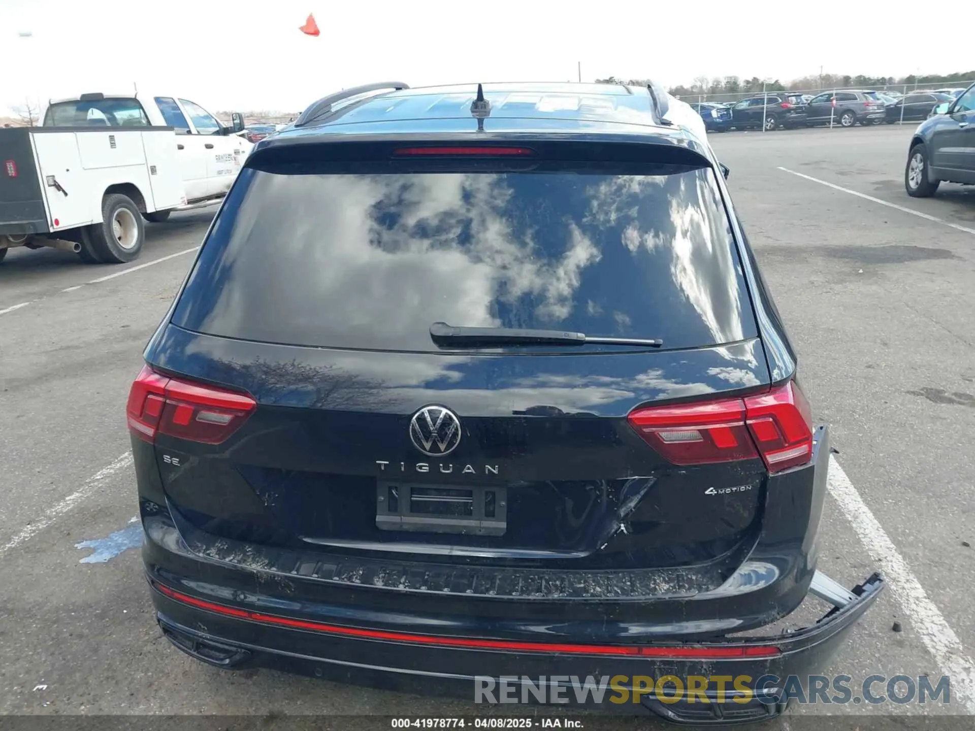 15 Photograph of a damaged car 3VV8B7AX0RM112035 VOLKSWAGEN TIGUAN 2024