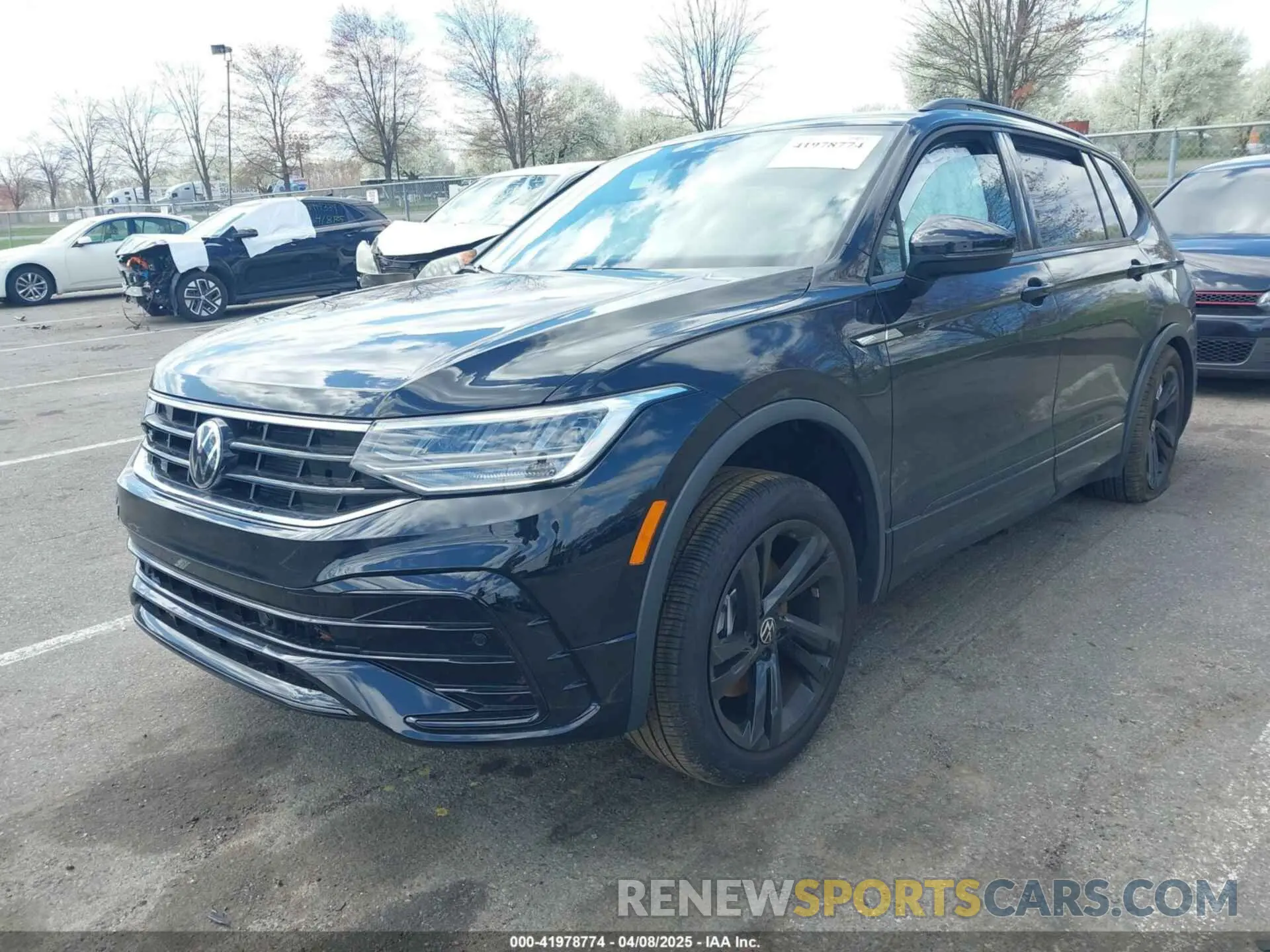 2 Photograph of a damaged car 3VV8B7AX0RM112035 VOLKSWAGEN TIGUAN 2024