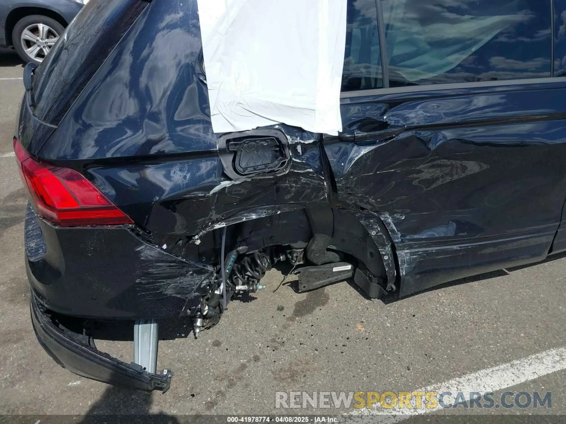 6 Photograph of a damaged car 3VV8B7AX0RM112035 VOLKSWAGEN TIGUAN 2024