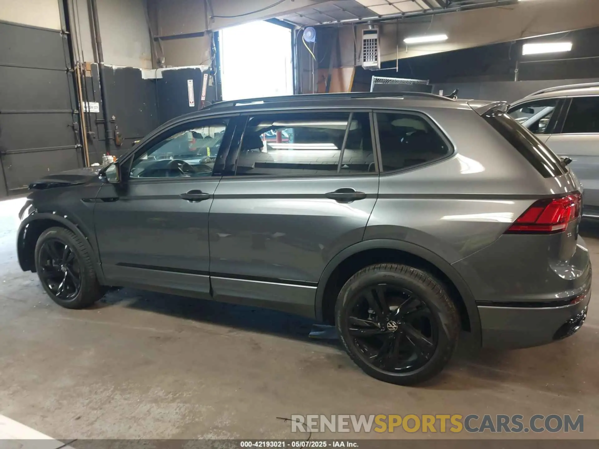 15 Photograph of a damaged car 3VV8B7AX0RM188502 VOLKSWAGEN TIGUAN 2024