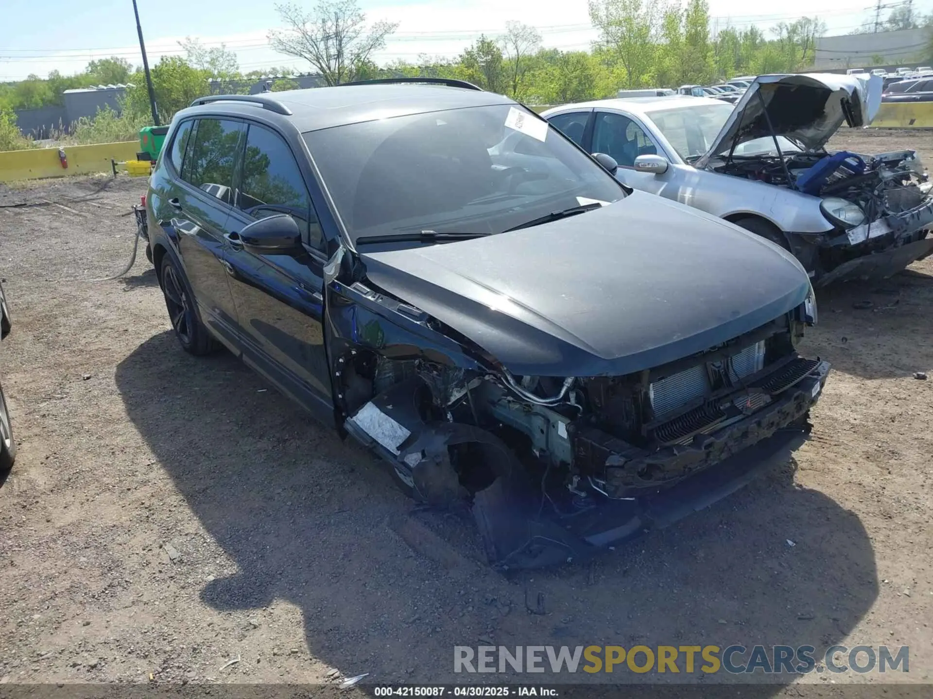 1 Photograph of a damaged car 3VV8B7AX0RM233518 VOLKSWAGEN TIGUAN 2024