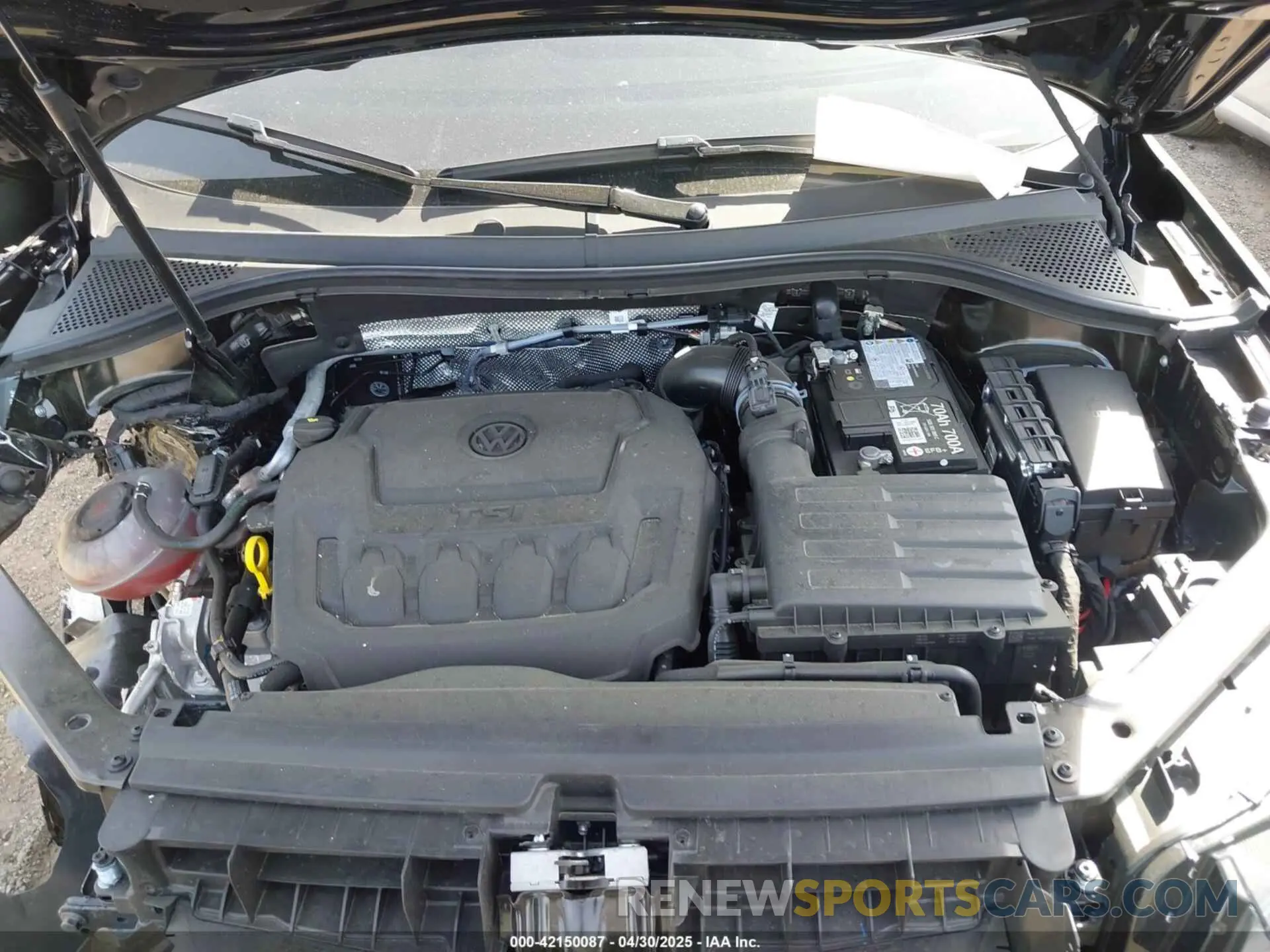10 Photograph of a damaged car 3VV8B7AX0RM233518 VOLKSWAGEN TIGUAN 2024
