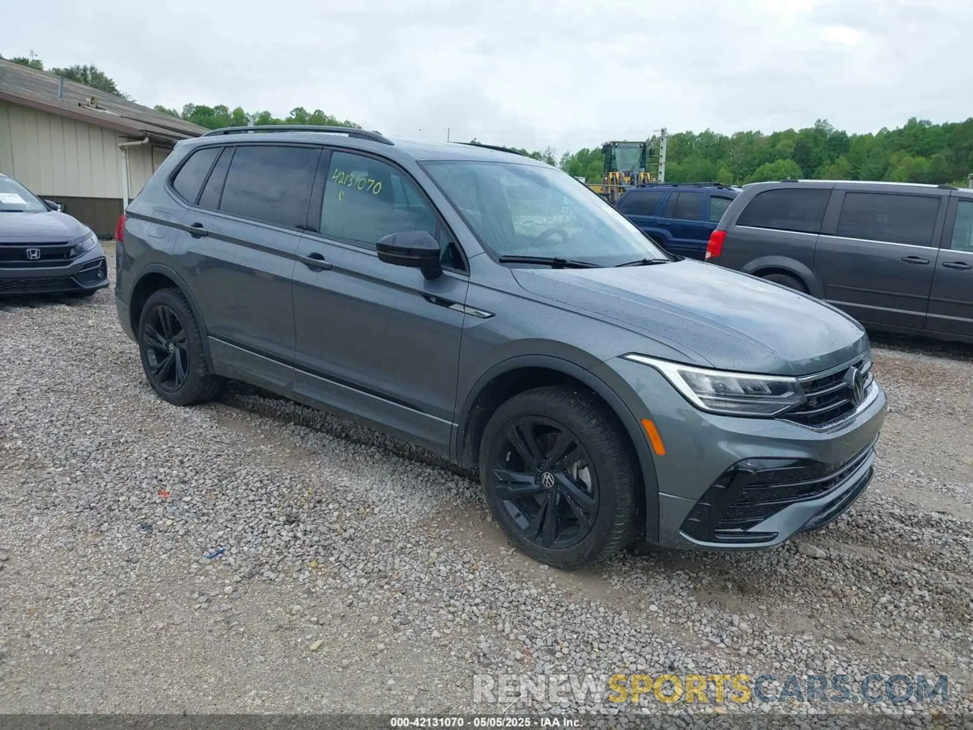 1 Photograph of a damaged car 3VV8B7AX1RM181025 VOLKSWAGEN TIGUAN 2024