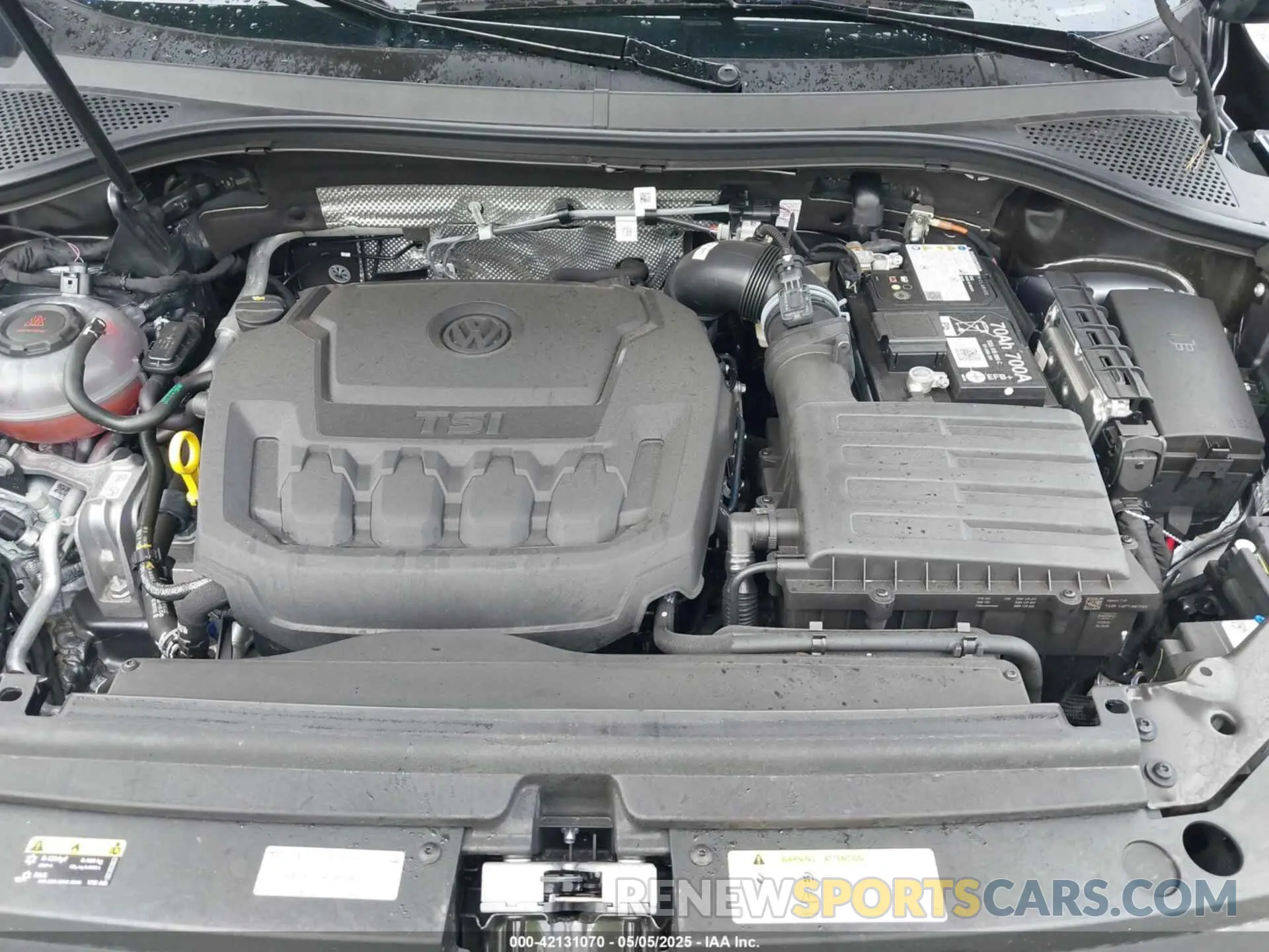 10 Photograph of a damaged car 3VV8B7AX1RM181025 VOLKSWAGEN TIGUAN 2024