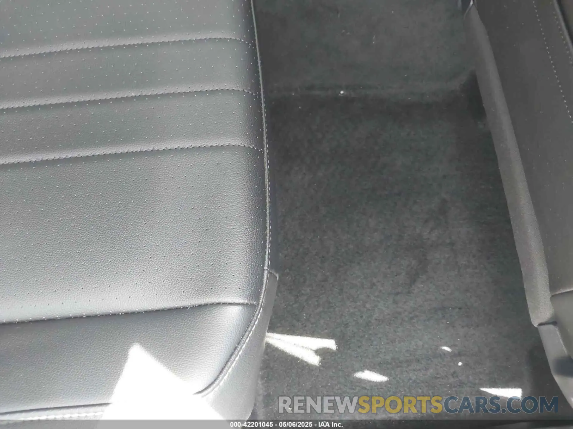 8 Photograph of a damaged car 3VV8B7AX2RM060780 VOLKSWAGEN TIGUAN 2024