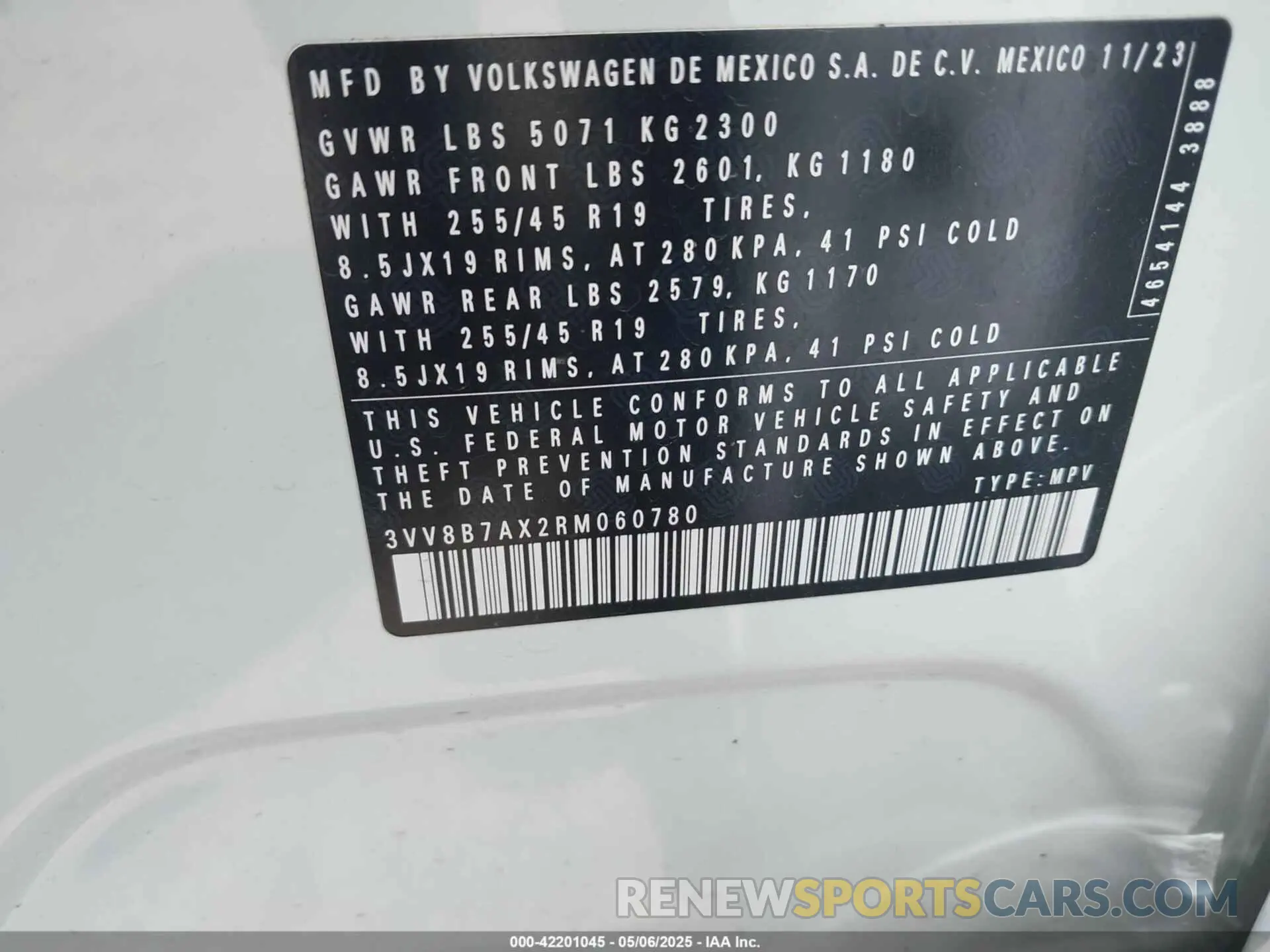 9 Photograph of a damaged car 3VV8B7AX2RM060780 VOLKSWAGEN TIGUAN 2024