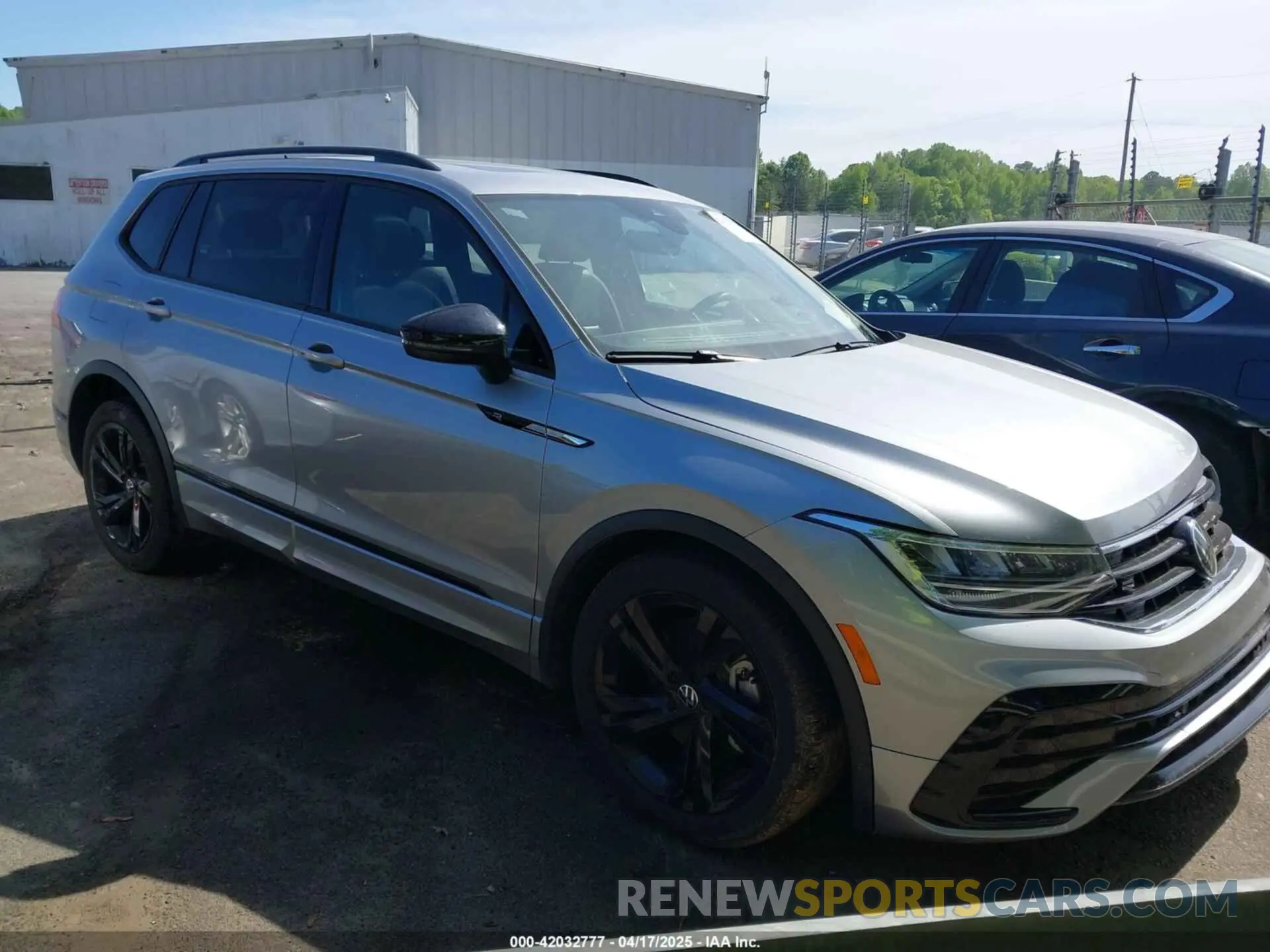 1 Photograph of a damaged car 3VV8B7AX3RM108710 VOLKSWAGEN TIGUAN 2024