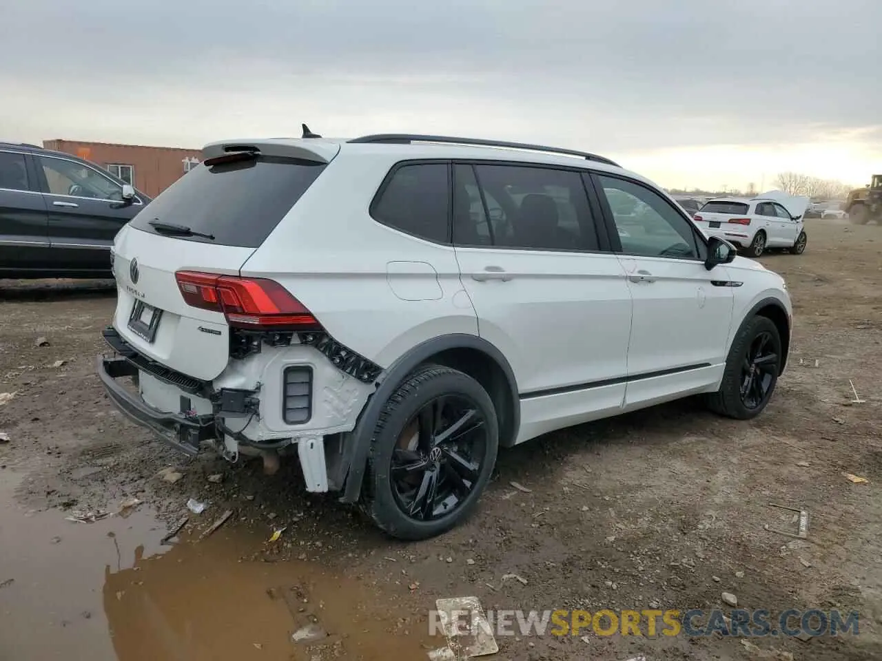 3 Photograph of a damaged car 3VV8B7AX3RM115902 VOLKSWAGEN TIGUAN 2024