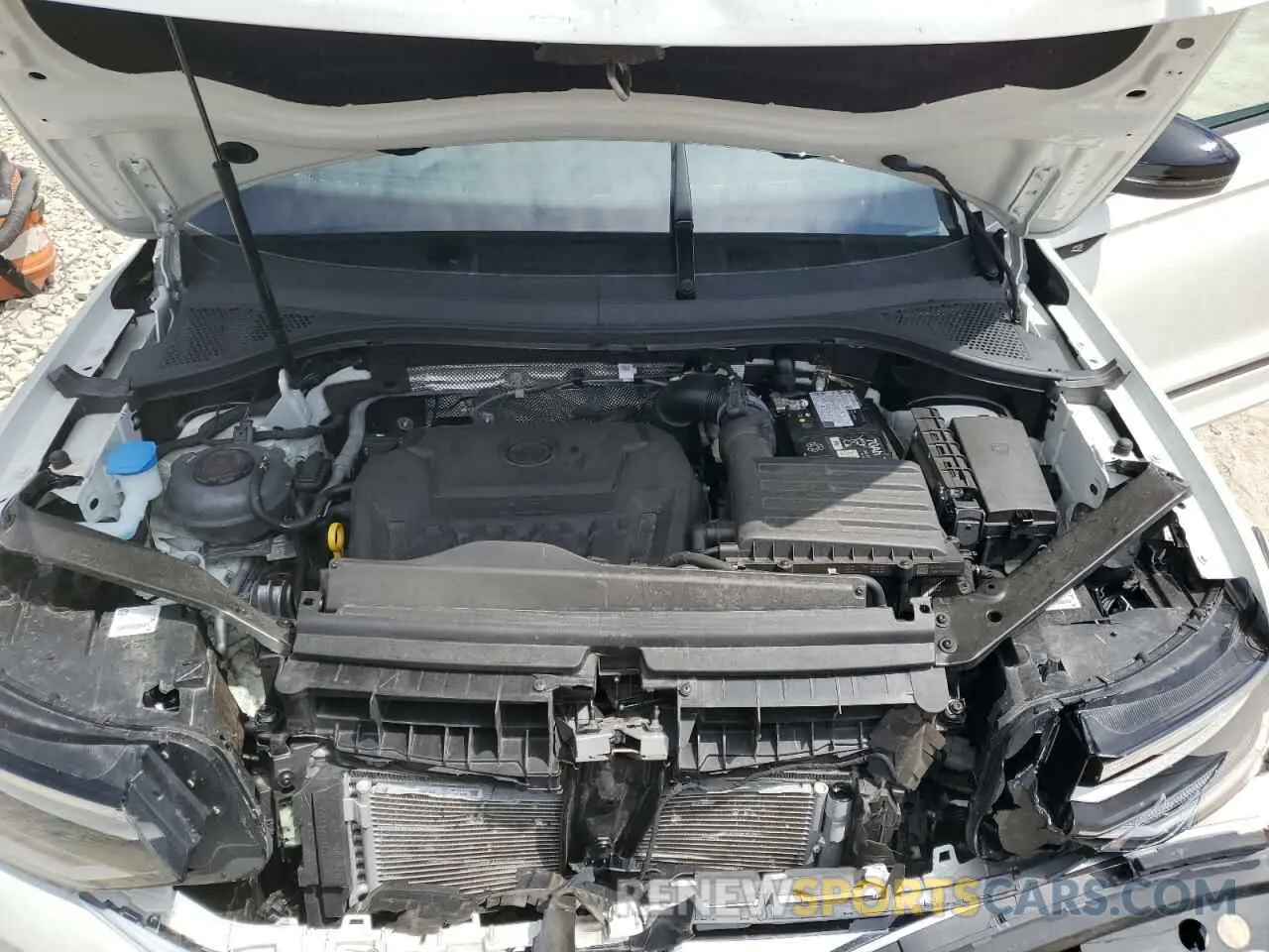 11 Photograph of a damaged car 3VV8B7AX4RM017767 VOLKSWAGEN TIGUAN 2024