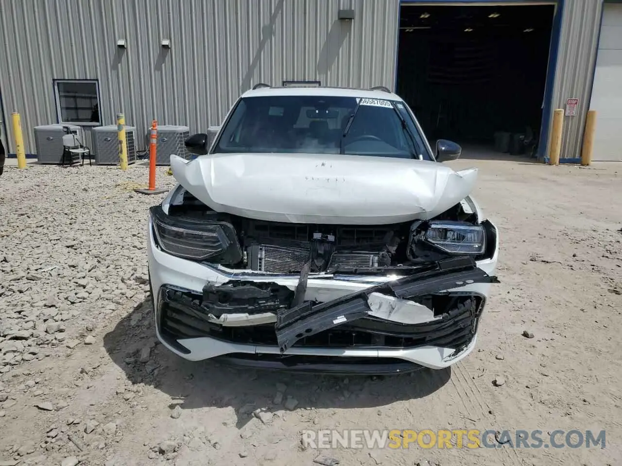 5 Photograph of a damaged car 3VV8B7AX4RM017767 VOLKSWAGEN TIGUAN 2024