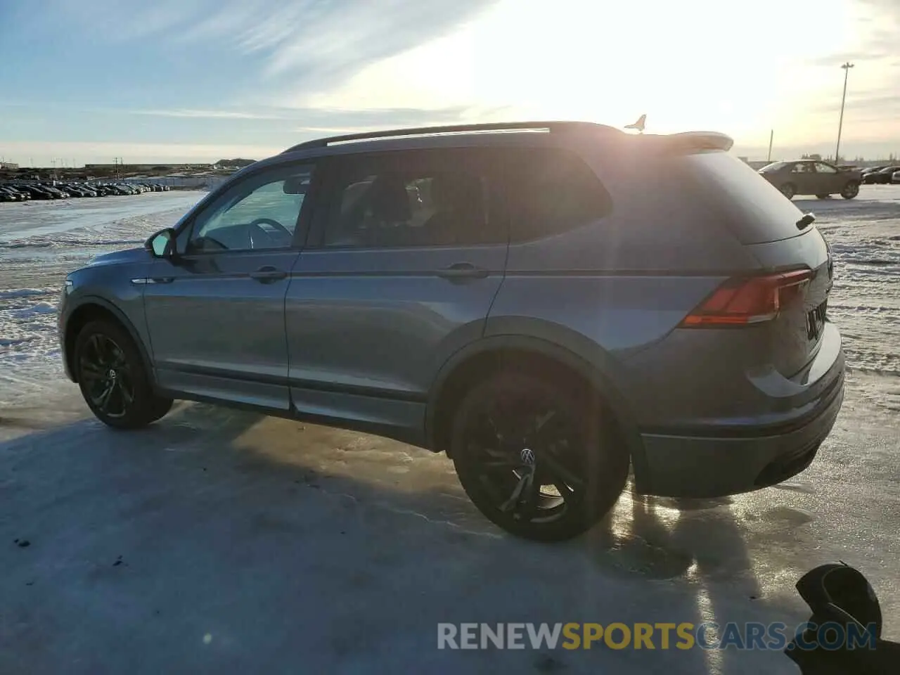 2 Photograph of a damaged car 3VV8B7AX4RM101894 VOLKSWAGEN TIGUAN 2024