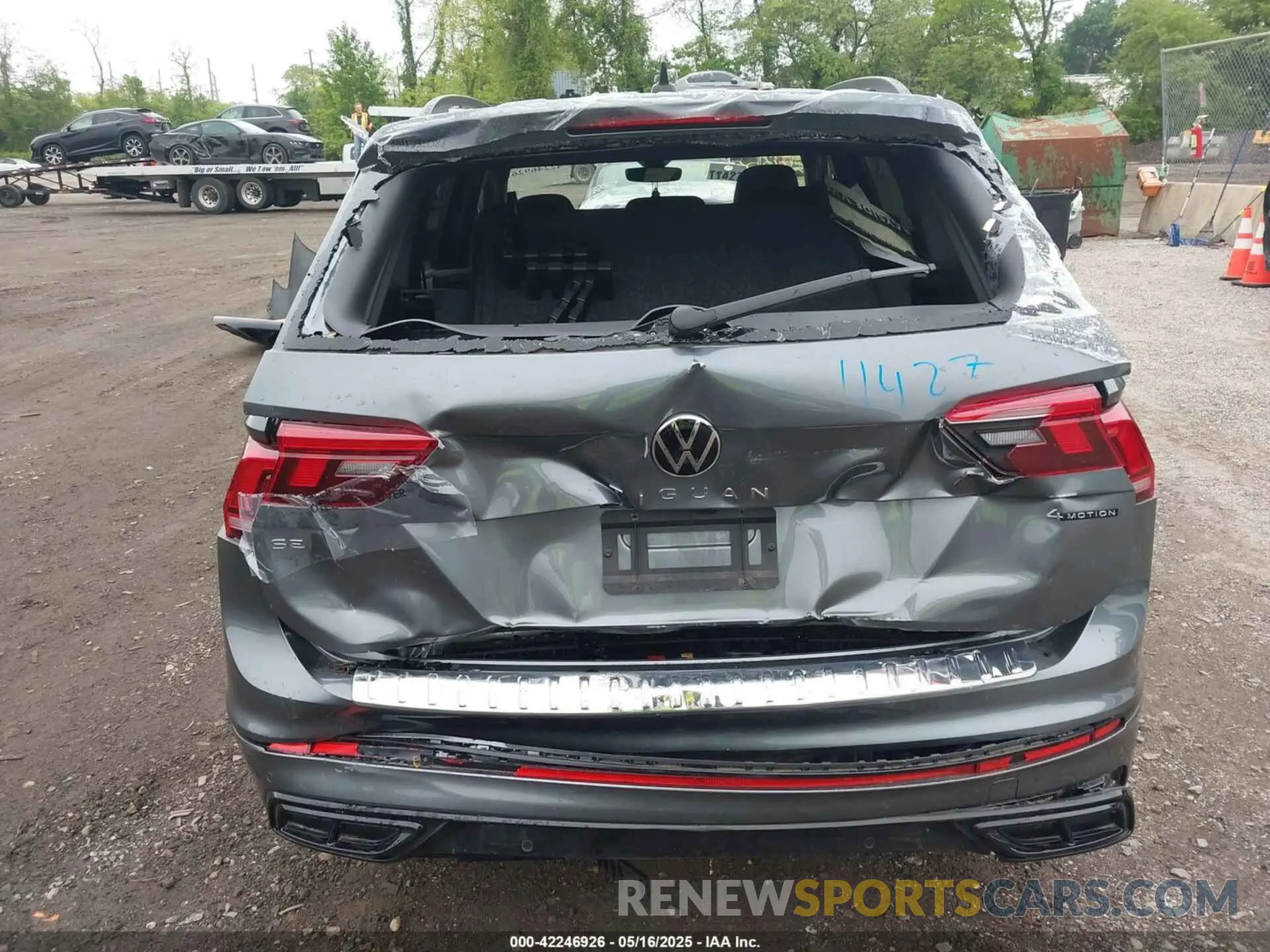 16 Photograph of a damaged car 3VV8B7AX4RM136788 VOLKSWAGEN TIGUAN 2024