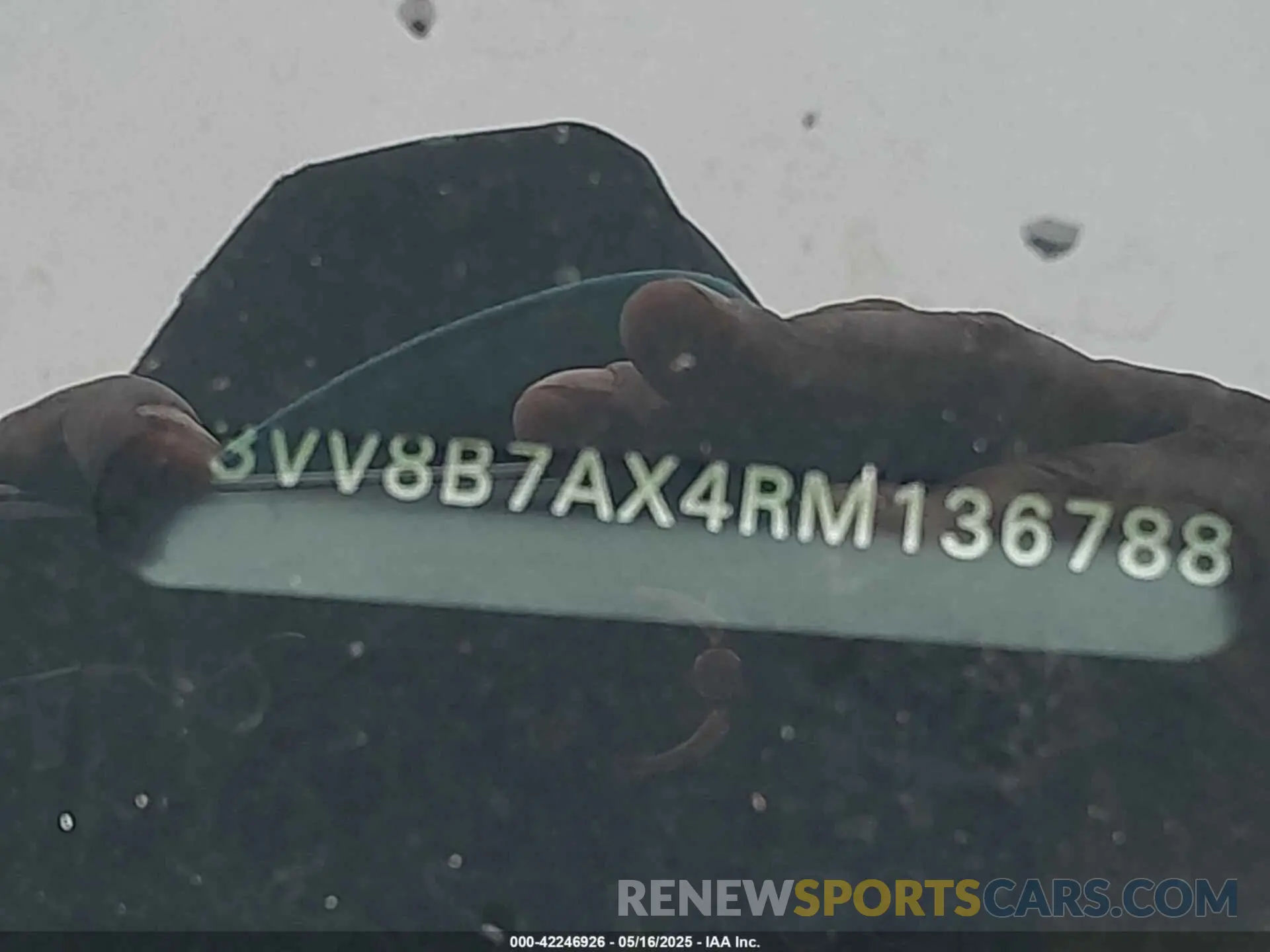 17 Photograph of a damaged car 3VV8B7AX4RM136788 VOLKSWAGEN TIGUAN 2024