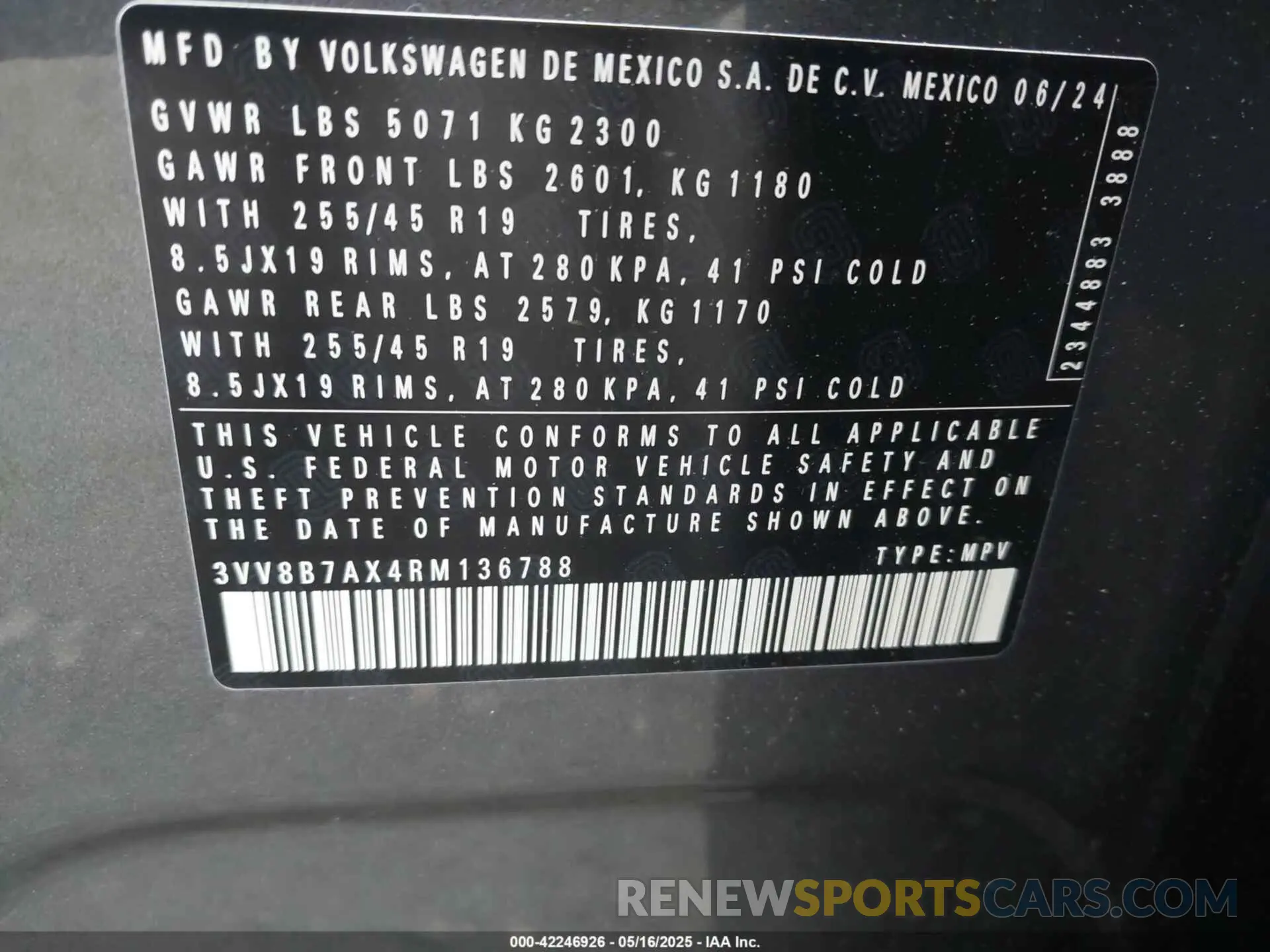9 Photograph of a damaged car 3VV8B7AX4RM136788 VOLKSWAGEN TIGUAN 2024
