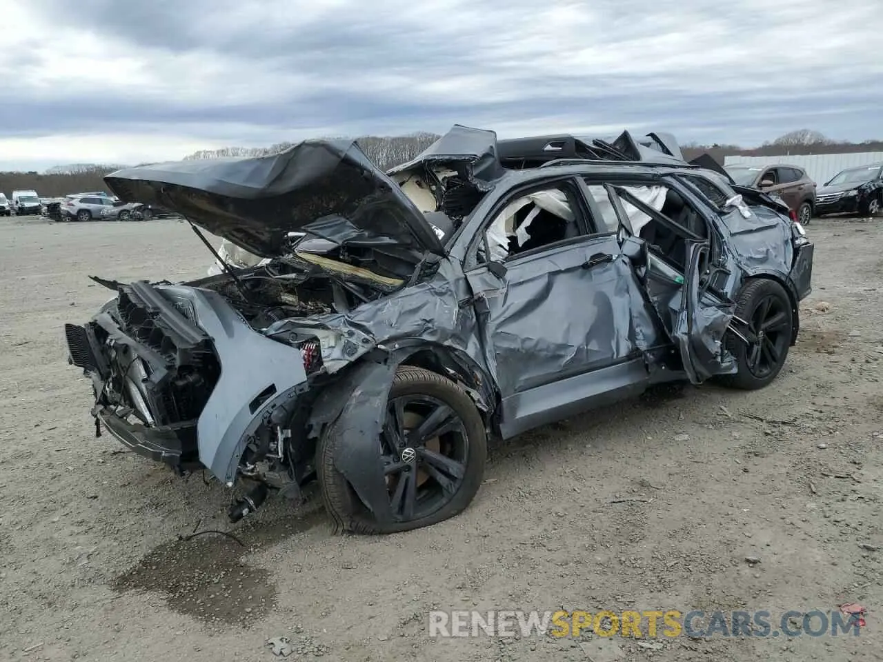 1 Photograph of a damaged car 3VV8B7AX4RM175123 VOLKSWAGEN TIGUAN 2024